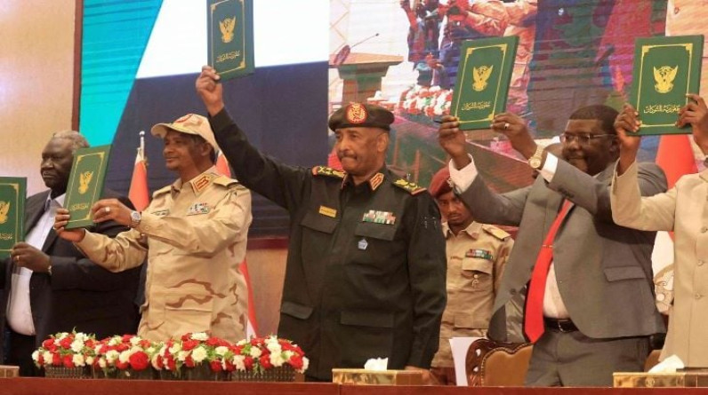 مركز استخباراتي أمريكي: لهذا يواجه الحكم المدني في السودان مخاطر عدم الاستمرار طويلا